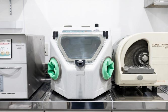 歯科技工用機器